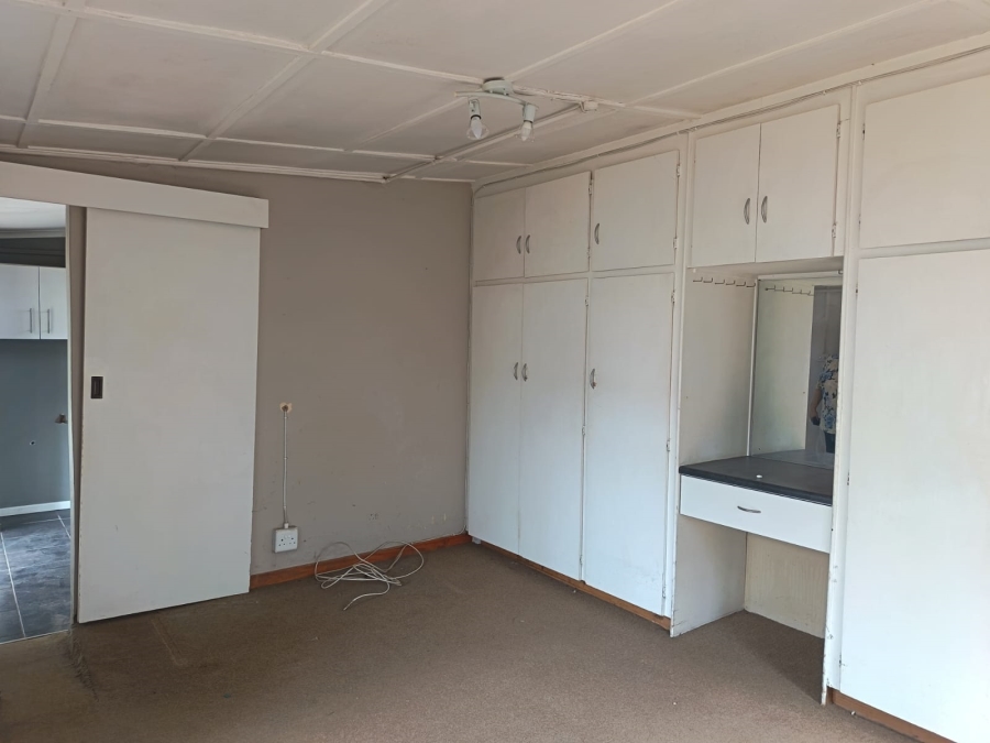 3 Bedroom Property for Sale in Van Riebeeck Hoogte Eastern Cape